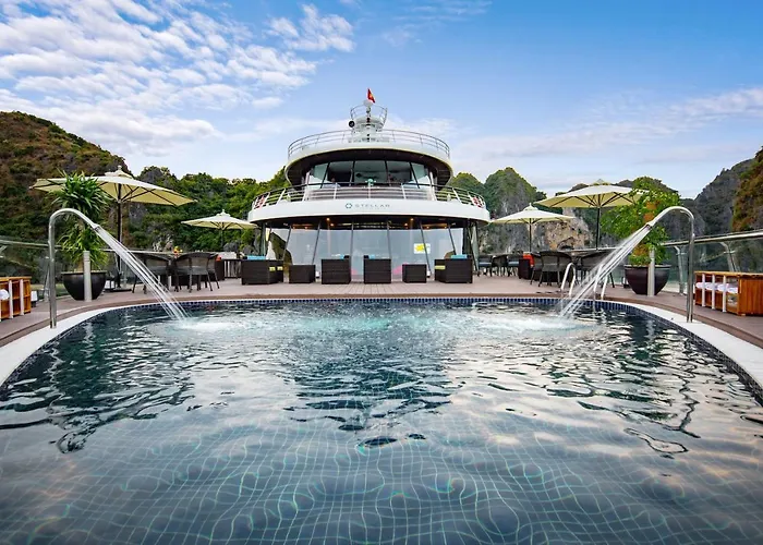 Stellar Of The Seas Cruise  Hạ Long