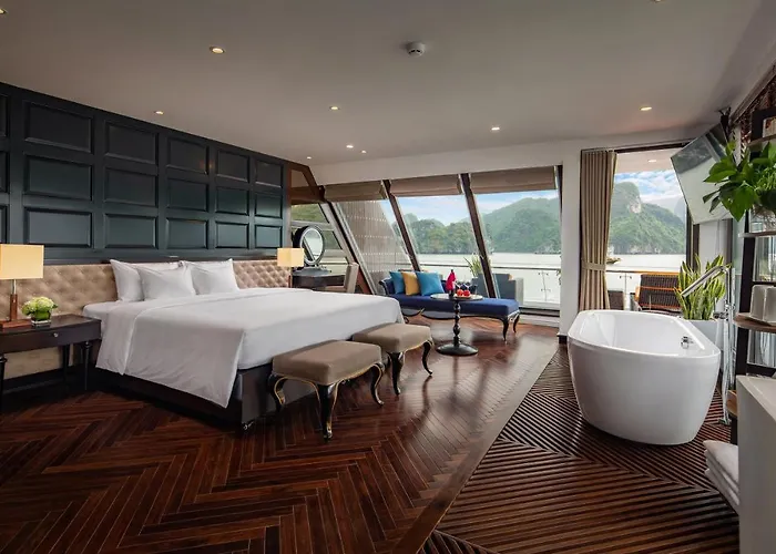 Stellar Of The Seas Cruise 5* Hạ Long