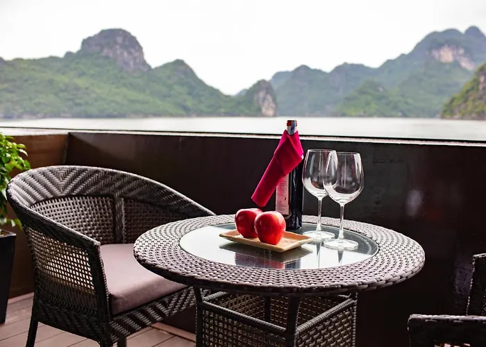 Stellar Of The Seas Cruise Hạ Long